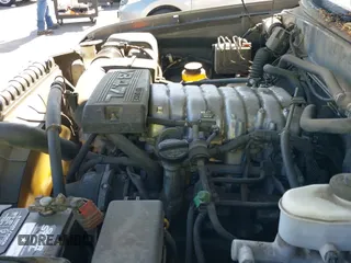 2003 Toyota Tundra SR5 с VIN 5TBRT34123S342658, выставлен на аукционе IAAI как лот 43118795 с пробегом 260 104 миль миль и . История ставок и продаж доступна на DreamBid. Изображение 12.