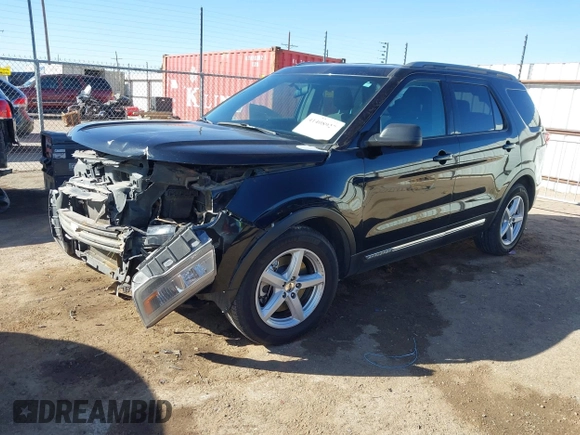 2018 Ford Explorer XLT z VIN 1FM5K7D85JGA67237, wystawiony jako IAAI lot #41408927 z przebiegiem 104 071 mil mil oraz . Historia ofert i sprzedaży dostępna na DreamBid. Obrazek 2.