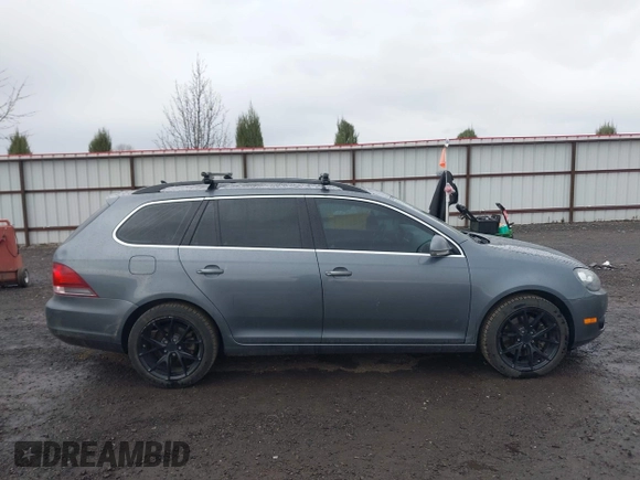 2014 Volkswagen Jetta SportWagen TDI with VIN 3VWPL7AJ9EM626122, listed as a IAAI auction lot 41896727 with 72,701 mi miles. Bid and sale history available at carsss.com. Image 13.