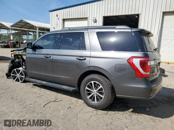 2018 Ford Expedition XLT with VIN 1FMJU1HT1JEA26958, listed as a Copart auction lot 52913995 with 77,790 mi miles and Salvage title. Bid and sale history available at DreamBid. Image 2.