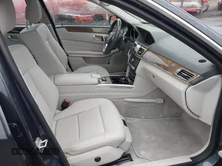 2016 Mercedes-Benz E-Class E 350 Luxury with VIN WDDHF8JB4GB252838, listed as a IAAI auction lot 41827623 with 53,706 mi miles. Bid and sale history available at carsss.com. Image 5.
