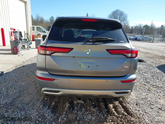 2023 Mitsubishi Outlander SE with VIN JA4J4UA8XPZ056578, listed as a IAAI auction lot 41735091 with 20,801 mi miles. Bid and sale history available at carsss.com. Image 17.