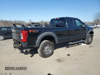 2017 Ford F-250 XLT with VIN 1FT7X2B66HEE80132, listed as a Copart auction lot 50644875 with 84,388 mi miles and Salvage title. Bid and sale history available at DreamBid. Image 3.