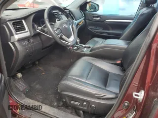2018 Toyota Highlander SE with VIN 5TDJZRFH0JS874049, listed as a Copart auction lot 54959505 with 92,561 mi miles and Salvage title. Bid and sale history available at DreamBid. Image 7.