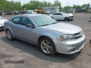 2014 Dodge Avenger SE z VIN 1C3CDZABXEN202963, wystawiony jako IAAI lot #42479888 z przebiegiem 178 718 mil mil oraz . Historia ofert i sprzedaży dostępna na DreamBid. Obrazek 1.