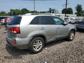 2015 Kia Sorento LX with VIN 5XYKTCA69FG636374, listed as a Copart auction lot 60235975 with 108,768 mi miles and Non repairable. Bid and sale history available at DreamBid. Image 3.