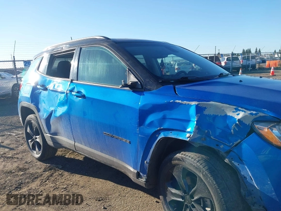 2021 Jeep Compass Latitude z VIN 3C4NJDBB7MT592742, wystawiony jako IAAI lot #41677701 z przebiegiem 84 428 mil mil oraz . Historia ofert i sprzedaży dostępna na DreamBid. Obrazek 6.