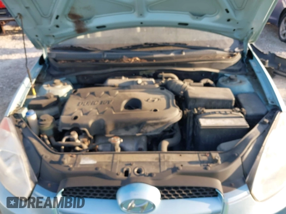 2008 Hyundai Accent GS with VIN KMHCM36C68U103086, listed as a IAAI auction lot 41792536 with 100,721 mi miles. Bid and sale history available at carsss.com. Image 10.