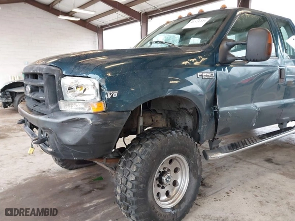 1999 Ford Super Duty F-250 XL with VIN 1FTNX21F3XEB13907, listed as a IAAI auction lot 41321221 with 535,405 mi miles. Bid and sale history available at carsss.com. Image 6.