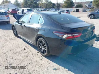2021 Toyota Camry SE Nightshade with VIN 4T1T11AK6MU402597, listed as a IAAI auction lot 41718894 with Not Provided miles and . Bid and sale history available at carsss.com. Image 3.