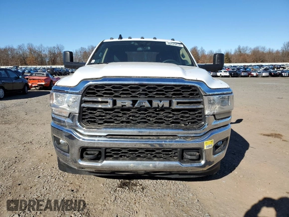 2019 Ram 3500 Tradesman with VIN 3C7WRSCL3KG682990, listed as a Copart auction lot 80429414 with 0 mi miles and Clean Title. Bid and sale history available at carsss.com. Image 5.