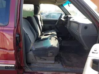 2001 Chevrolet Silverado 1500 LS with VIN 2GCEC19T311199096, listed as a IAAI auction lot 41919758 with 130,632 mi miles. Bid and sale history available at carsss.com. Image 5.