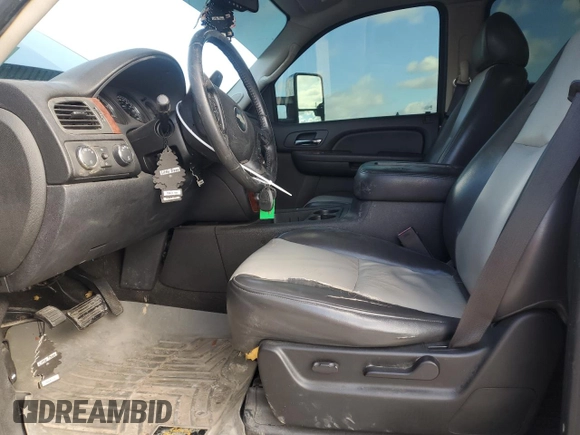 2007 Chevrolet Avalanche LTZ with VIN 3GNFK12387G161730, listed as a Copart auction lot 87256334 with 173,359 mi miles and Clean Title. Bid and sale history available at carsss.com. Image 7.