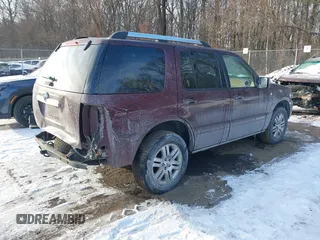 2007 Mercury Mountaineer Premier with VIN 4M2EU38E57UJ18327, listed as a IAAI auction lot 41333082 with 209,690 mi miles. Bid and sale history available at carsss.com. Image 4.