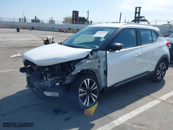 2020 Nissan Kicks SR with VIN 3N1CP5DV9LL504147, listed as a IAAI auction lot 42040107 with 7,261 mi miles. Bid and sale history available at carsss.com. Image 18.
