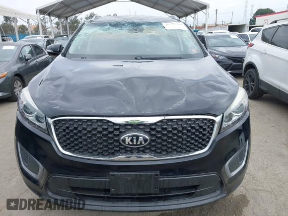 2016 Kia Sorento LX with VIN 5XYPGDA39GG153135, listed as a IAAI auction lot 41903352 with 144,557 mi miles. Bid and sale history available at carsss.com. Image 12.