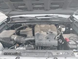 2019 Toyota Tacoma SR z VIN 3TMCZ5AN1KM206969, wystawiony jako IAAI lot #41951159 z przebiegiem 94 875 mil mil oraz . Historia ofert i sprzedaży dostępna na DreamBid. Obrazek 10.