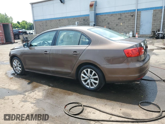 2013 Volkswagen Jetta SE with VIN 3VWDP7AJ7DM372884, listed as a Copart auction lot 60687755 with 123,754 mi miles and Salvage title. Bid and sale history available at DreamBid. Image 2.