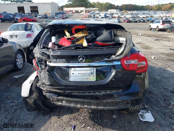 2015 Mercedes-Benz GLA-Class GLA 250 with VIN WDCTG4GB0FJ032841, listed as a IAAI auction lot 40934200 with NaN miles. Bid and sale history available at carsss.com. Image 16.