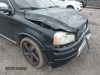 2014 Volvo XC90 R-Design with VIN YV4952CF3E1688921, listed as a IAAI auction lot 41172394 with 102,986 mi miles and . Bid and sale history available at DreamBid. Image 18.
