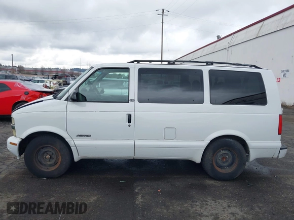 2002 Chevrolet Astro with VIN 1GNDM19X02B153455, listed as a IAAI auction lot 41462588 with 349,613 mi miles. Bid and sale history available at carsss.com. Image 14.