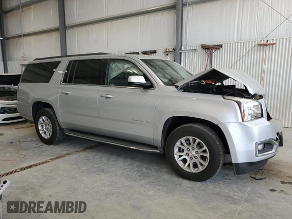 2016 GMC Yukon XL SLE z VIN 1GKS2FKC9GR389356, wystawiony jako Copart lot #53828805 z przebiegiem 119 892 mil mil oraz Szkody całkowita. Historia ofert i sprzedaży dostępna na DreamBid. Obrazek 4.