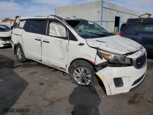 2015 Kia Sedona L with VIN KNDMA5C13F6022144, listed as a Copart auction lot 47107015 with 247,265 mi miles and Salvage Title. Bid and sale history available at carsss.com. Image 4.
