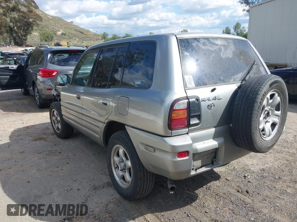 1999 Toyota RAV4 with VIN JT3GP10V5X7042178, listed as a IAAI auction lot 41939833 with 161,818 mi miles and . Bid and sale history available at DreamBid. Image 3.