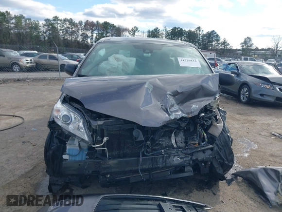 2018 Toyota Sienna with VIN 5TDZZ3DC9JS942579, listed as a IAAI auction lot 41720834 with 132,231 mi miles and . Bid and sale history available at DreamBid. Image 13.