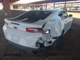 2018 Chevrolet Camaro 1LT with VIN 1G1FB1RX3J0108231, listed as a IAAI auction lot 41828367 with 91,942 mi miles. Bid and sale history available at carsss.com. Image 4.