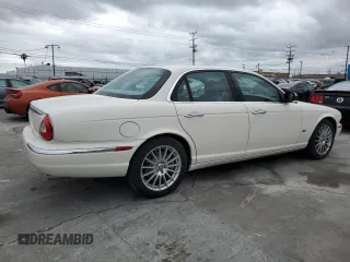 2007 Jaguar XJ 8 with VIN SAJWA71B17SH12746, listed as a Copart auction lot 53844045 with 99,766 mi miles and Salvage Title. Bid and sale history available at DreamBid. Image 3.