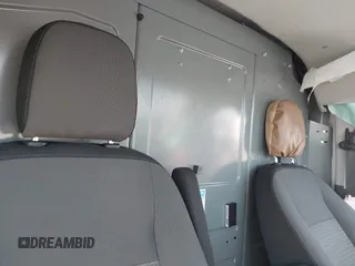 2023 Ford Transit Cargo с VIN 1FTYE1Y89PKA26468, выставлен на аукционе IAAI как лот 42556373 с пробегом 82 927 миль миль и . История ставок и продаж доступна на DreamBid. Изображение 7.