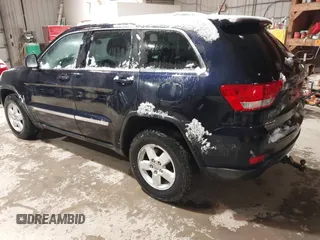 2011 Jeep Grand Cherokee Laredo with VIN 1J4RR4GG3BC640075, listed as a IAAI auction lot 41712754 with 190,199 mi miles. Bid and sale history available at carsss.com. Image 3.