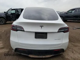 2020 Tesla Model Y Long Range with VIN 5YJYGDEE8LF008346, listed as a Copart auction lot 52863725 with 60,378 mi miles and Salvage Title. Bid and sale history available at DreamBid. Image 6.