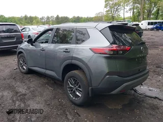 2023 Nissan Rogue S z VIN 5N1BT3AB6PC745194, wystawiony jako IAAI lot #42245377 z przebiegiem 33 940 mil mil oraz . Historia ofert i sprzedaży dostępna na DreamBid. Obrazek 3.