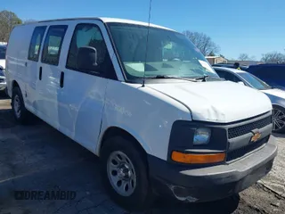 2014 Chevrolet Express Cargo Van with VIN 1GCSGAFX6E1196185, listed as a IAAI auction lot 41710727 with 178,167 mi miles. Bid and sale history available at carsss.com. Image 1.