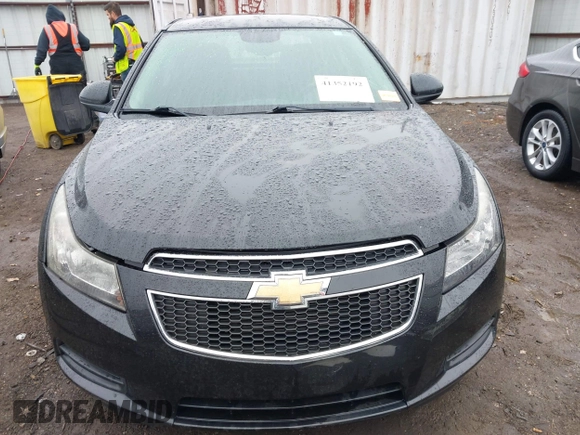 2014 Chevrolet Cruze 1LT with VIN 1G1PC5SB8E7405175, listed as a IAAI auction lot 41352192 with 122,905 mi miles and . Bid and sale history available at DreamBid. Image 13.