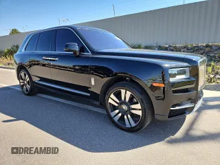 2022 Rolls-Royce Cullinan z VIN IDCO004308ZZ, wystawiony jako Copart lot #64985434 z przebiegiem 23 414 mil mil oraz Czysty tytuł • Clean title. Historia ofert i sprzedaży dostępna na DreamBid. Obrazek 4.