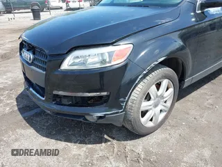 2007 Audi Q7 Premium z VIN WA1BY74L97D056322, wystawiony jako IAAI lot #42081141 z przebiegiem 173 587 mil mil oraz . Historia ofert i sprzedaży dostępna na DreamBid. Obrazek 6.