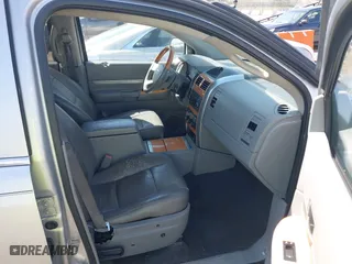 2008 Chrysler Aspen Limited with VIN 1A8HX58N18F106745, listed as a IAAI auction lot 41927906 with 269,444 mi miles. Bid and sale history available at carsss.com. Image 5.