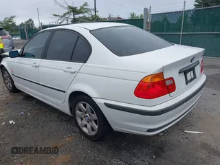 2000 BMW 3 Series 323i z VIN WBAAM3345YFP81628, wystawiony jako IAAI lot #42190751 z przebiegiem 135 970 mil mil oraz . Historia ofert i sprzedaży dostępna na DreamBid. Obrazek 3.