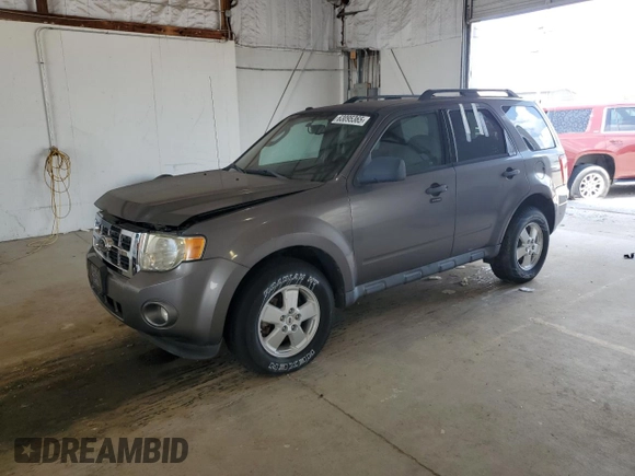 2011 Ford Escape XLT z VIN 1FMCU9D79BKB11405, wystawiony jako Copart lot #63095365 z przebiegiem Nie podano mil oraz Czysty tytuł • Clean title. Historia ofert i sprzedaży dostępna na DreamBid. Obrazek 1.