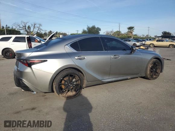 2023 Lexus IS 300 z VIN JTHCA1D25P5124076, wystawiony jako Copart lot #50230935 z przebiegiem 12 710 mil mil oraz Szkoda całkowita • Salvage title. Historia ofert i sprzedaży dostępna na DreamBid. Obrazek 3.