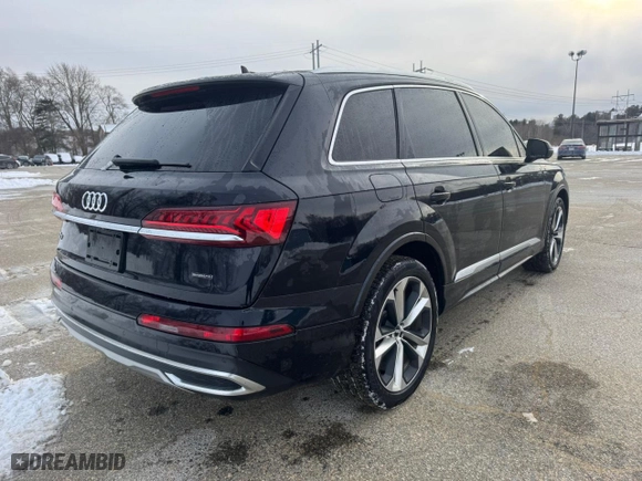 2020 Audi Q7 Premium Plus with VIN WA1LXAF77LD007277, listed as a Copart auction lot 42239105 with 95,803 mi miles and Clean Title. Bid and sale history available at carsss.com. Image 4.