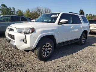 2019 Toyota 4Runner SR5 с VIN JTEBU5JR4K5674693, выставлен на аукционе Copart как лот 55144195 с пробегом 45 939 миль миль и Списание • Salvage title. История ставок и продаж доступна на DreamBid. Изображение 1.