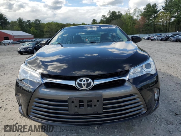 2015 Toyota Camry XLE with VIN 4T1BF1FK0FU887697, listed as a Copart auction lot 56322585 with 102,386 mi miles and Clean Title. Bid and sale history available at DreamBid. Image 5.