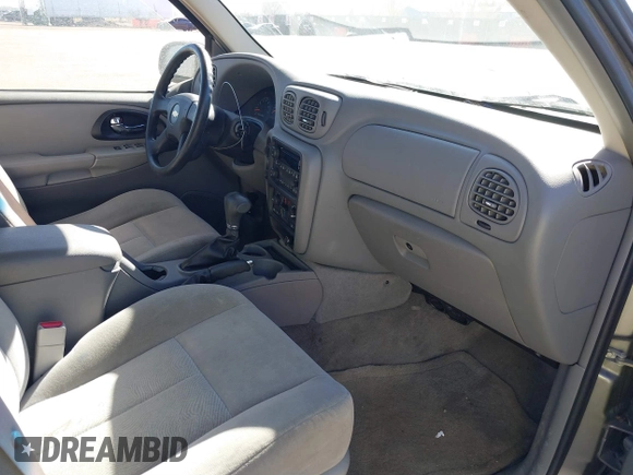 2006 Chevrolet TrailBlazer LS with VIN 1GNET16S066143538, listed as a IAAI auction lot 41501085 with 76,529 mi miles and . Bid and sale history available at DreamBid. Image 5.