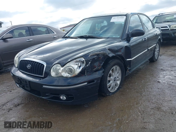 2005 Hyundai Sonata GLS with VIN KMHWF35H15A107824, listed as a IAAI auction lot 41724918 with 109,411 mi miles. Bid and sale history available at carsss.com. Image 6.