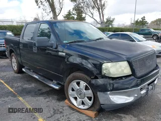 2006 Ford F-150 XLT with VIN 1FTRW12W86KC11005, listed as a IAAI auction lot 41581117 with 213,070 mi miles. Bid and sale history available at carsss.com. Image 1.
