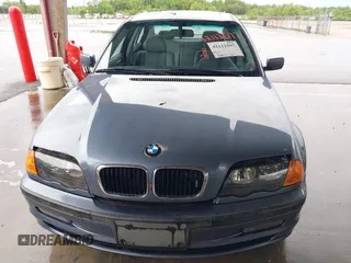 2000 BMW 3 Series 323i with VIN WBAAM334XYCB24411, listed as a IAAI auction lot 42112597 with 94,813 mi miles and . Bid and sale history available at carsss.com. Image 6.